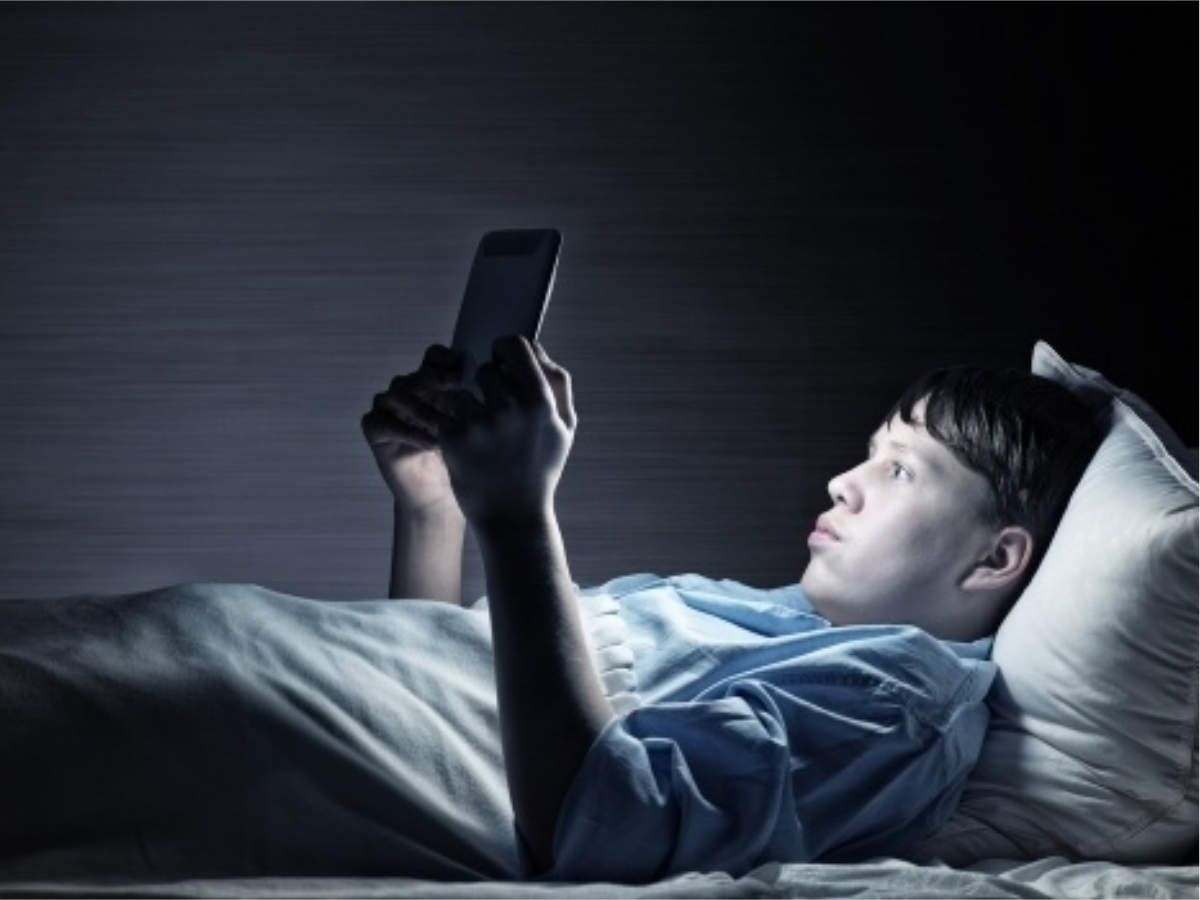 cell-phones-and-sleep-deprivation-here-s-how-your-phone-might-be