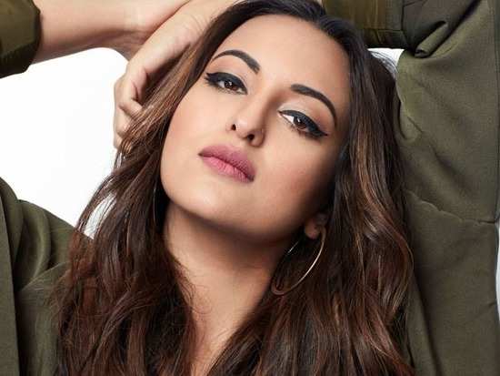 sonakshi sinha to appear in a special song for