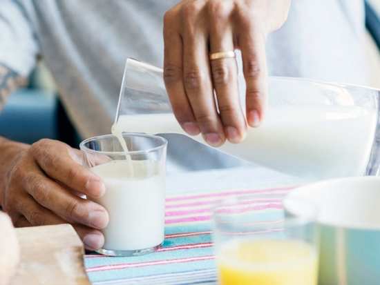 How to Detect Spoiled Milk – A Comprehensive Guide for Health and Safety